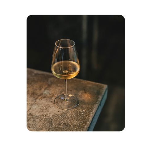 Elegant white wine from Wildcase, ideal for gifting