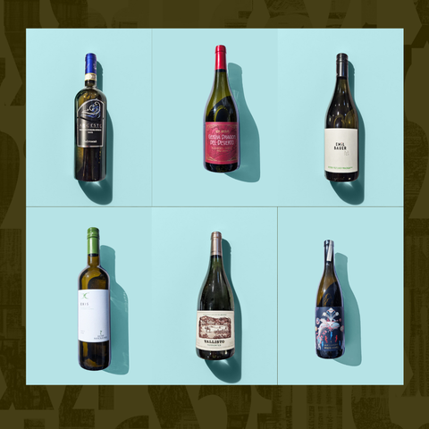 The Wildcase 6 bottle white wine giftset features six bottles of premium wine chosen from the latest Wildcase club drop